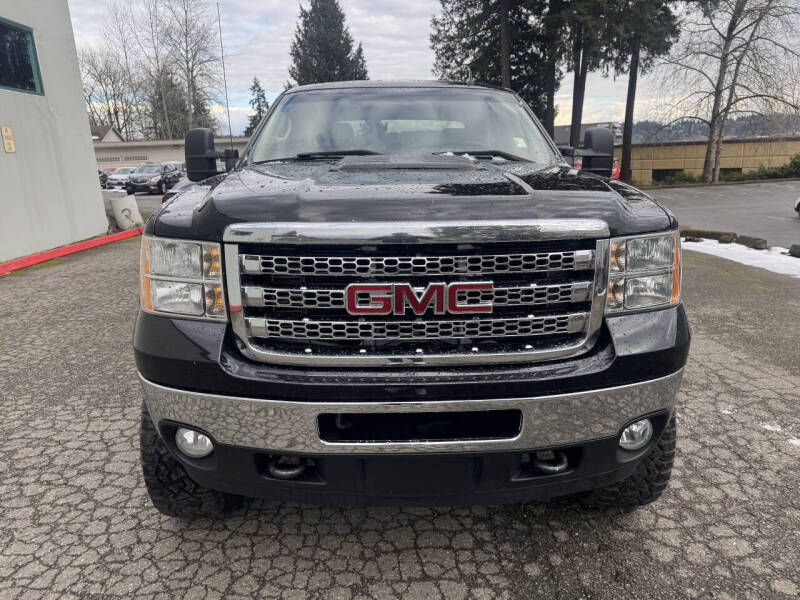 Used 2013 GMC Sierra 2500HD SLT with VIN 1GT121C81DF107872 for sale in Kirkland, WA