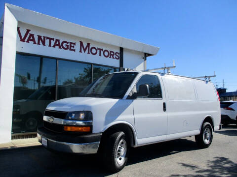 2016 Chevrolet Express for sale at Vantage Motors LLC in Raytown MO
