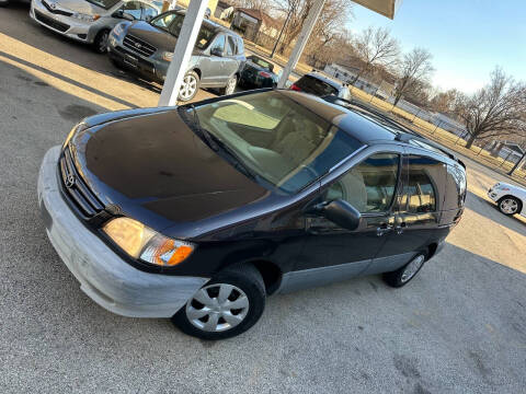 2001 Toyota Sienna for sale at Car Stone LLC in Berkeley IL