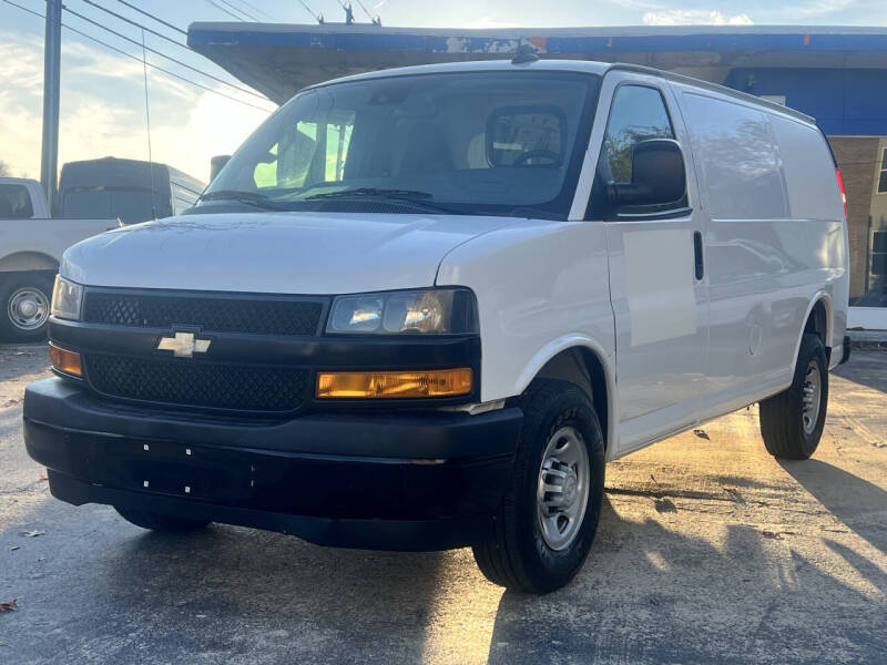 2019 Chevrolet Express Cargo Work Van's photo