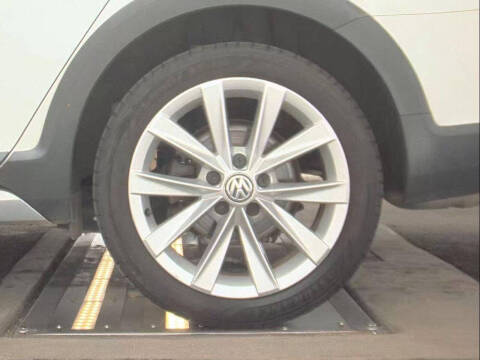 2017 Volkswagen Golf Alltrack