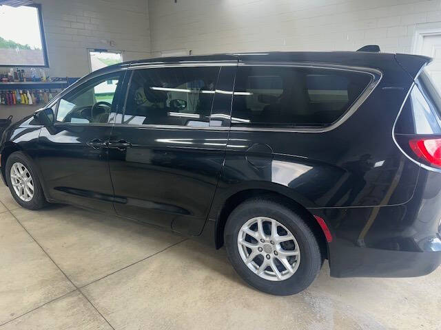 2017 Chrysler Pacifica LX