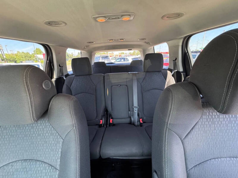 2016 GMC Acadia SLE-1