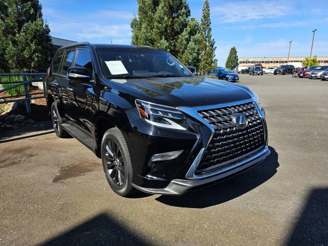 2022 Lexus GX Base's photo