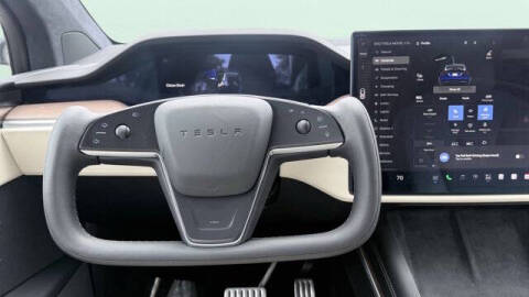 2023 Tesla Model X Standard Range