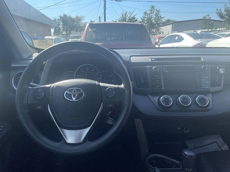 2016 Toyota RAV4 LE