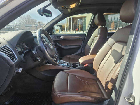 2016 Audi Q5 2.0T quattro Premium Plus