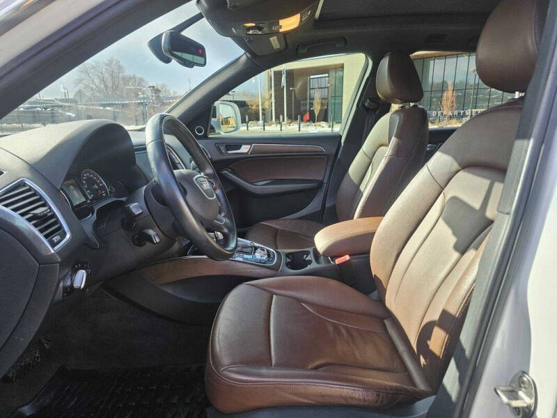 2016 Audi Q5 2.0T quattro Premium Plus