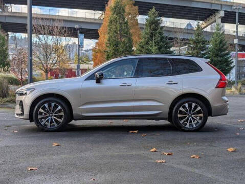 2025 Volvo XC60 B5 Plus Dark Theme