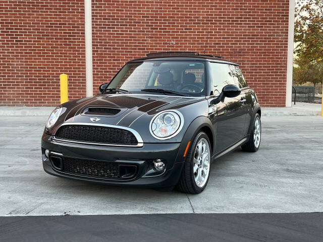 2011 MINI Cooper for sale at R&G Auto Sales in Tujunga, CA