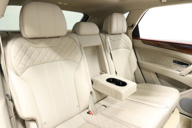 2020 Bentley Bentayga Hybrid