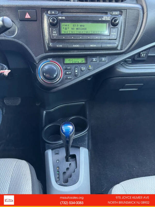 2014 Toyota Prius c