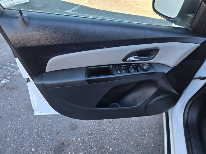 2014 Chevrolet Cruze LS Auto