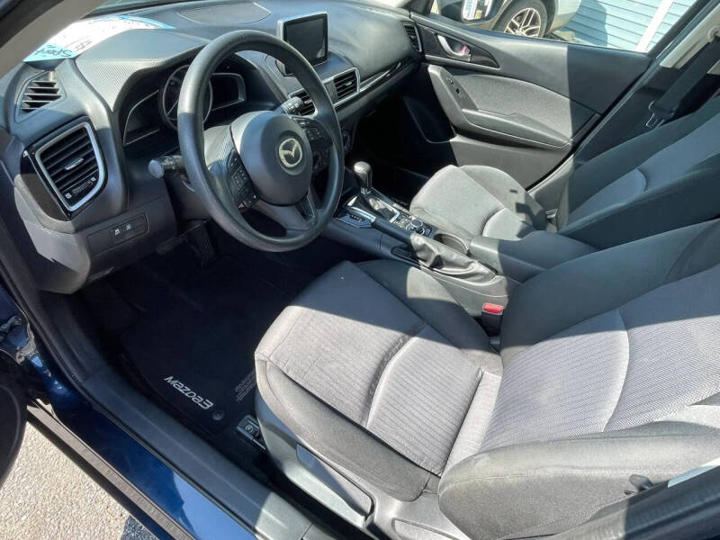 2015 Mazda MAZDA3 i Sport
