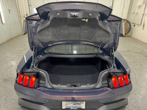 2025 Ford Mustang Dark Horse