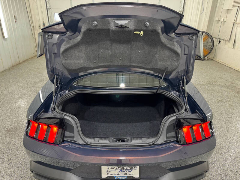 2025 Ford Mustang Dark Horse