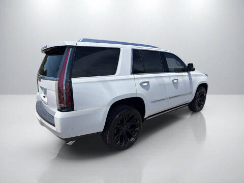 2017 Cadillac Escalade Platinum