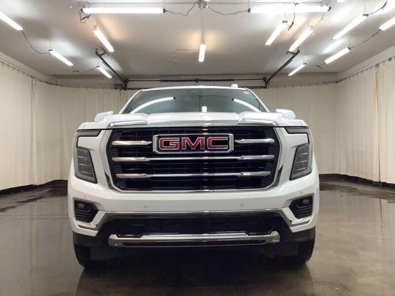 2025 GMC Yukon Elevation