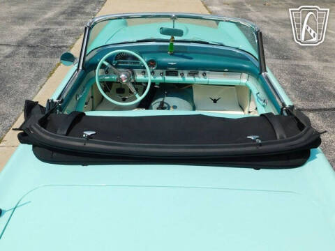 1955 Ford Thunderbird