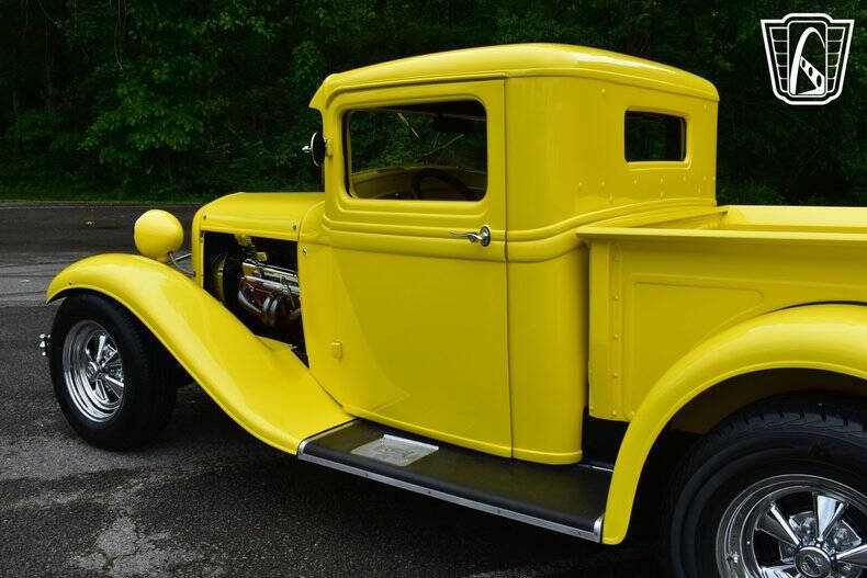 1932 Ford F-100