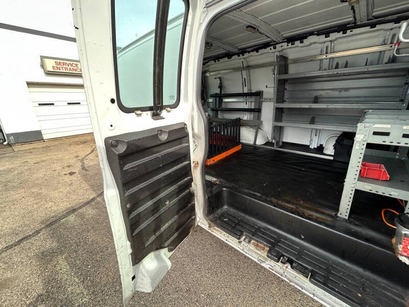 2019 Chevrolet Express 2500