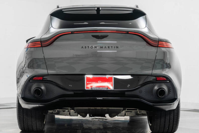 2022 Aston Martin DBX