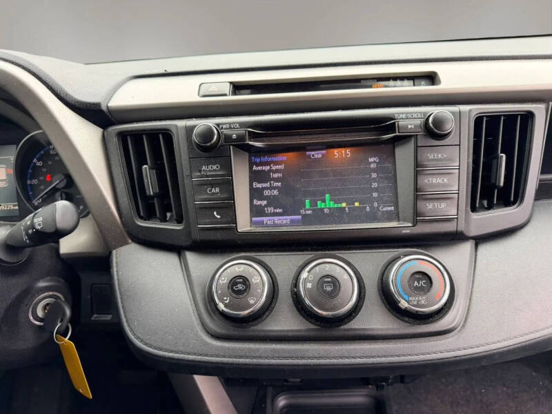 2018 Toyota RAV4 LE
