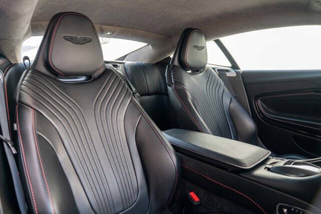 2019 Aston Martin DB11 V8