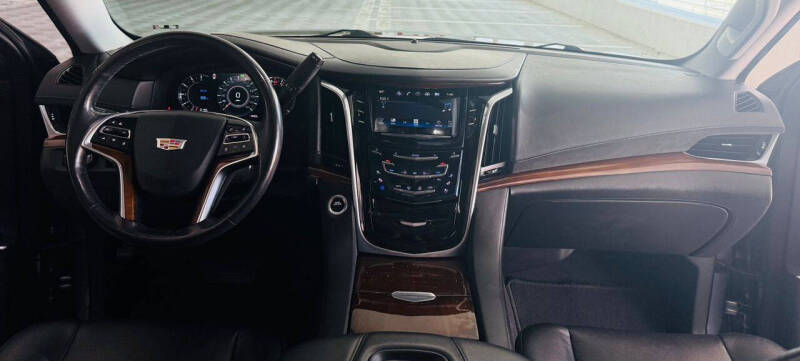 2020 Cadillac Escalade ESV Standard