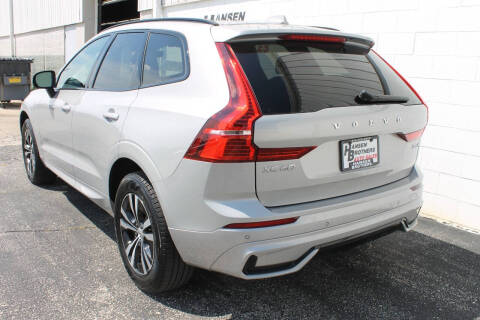 2024 Volvo XC60 B5 Core Dark Theme