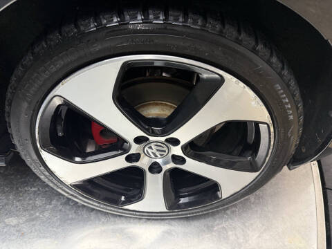 2015 Volkswagen Golf GTI SE