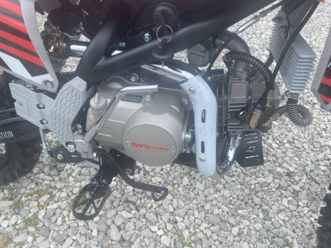 2025 Icebear Syx Moto