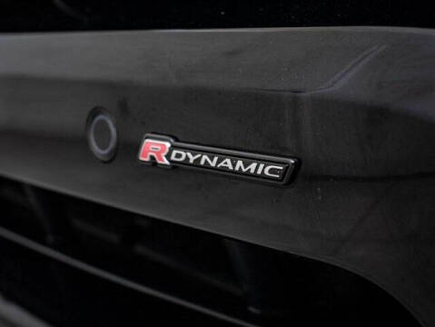 2023 Land Rover Discovery P300 S R-Dynamic