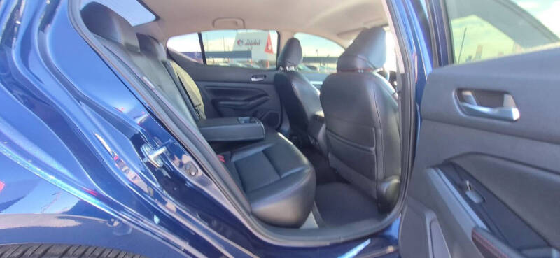 2023 Nissan Altima 2.5 SR