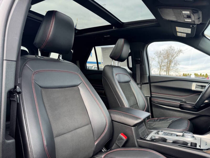 2023 Ford Explorer ST-Line