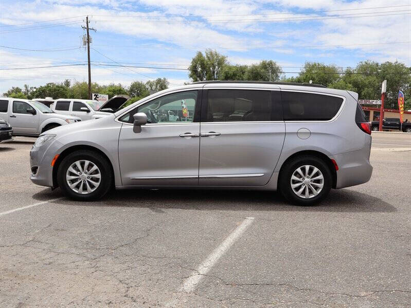 2017 Chrysler Pacifica Touring-L