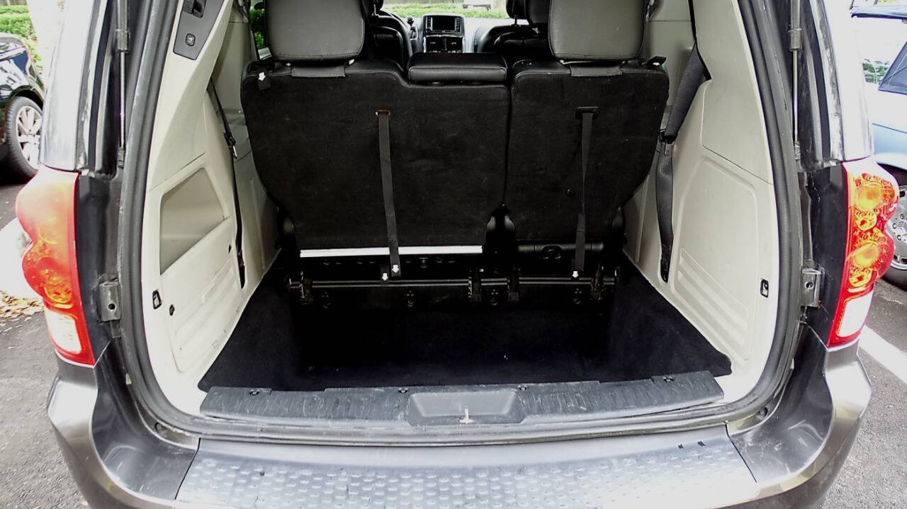 2017 Dodge Grand Caravan 23