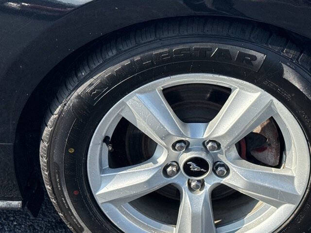 2016 Ford Mustang V6