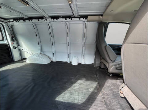 2017 Chevrolet Express 2500