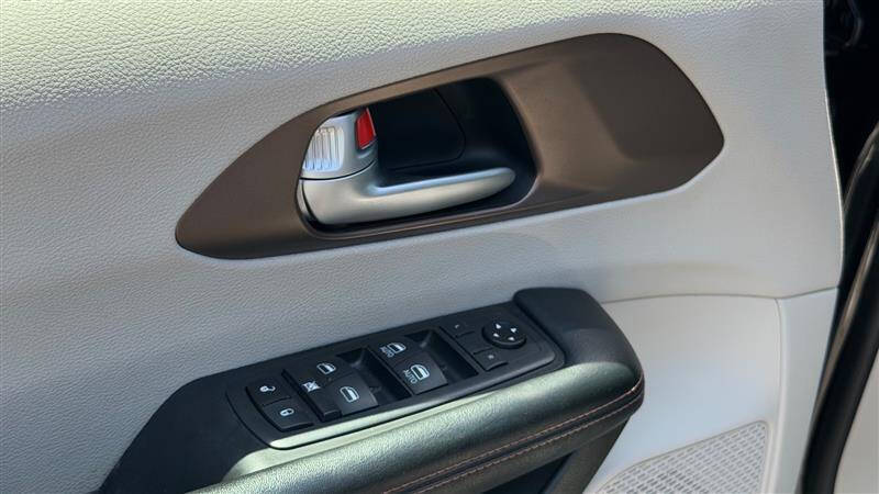 2018 Chrysler Pacifica Touring L