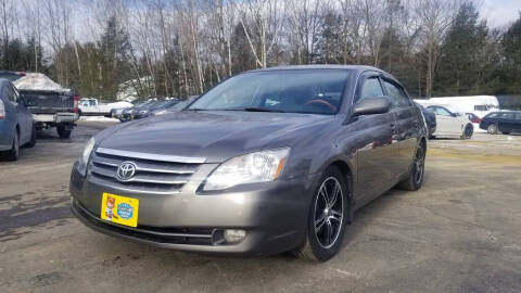 2005 Toyota Avalon for sale at Granite Auto Sales LLC in Spofford NH