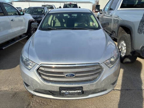 2013 Ford Taurus SE