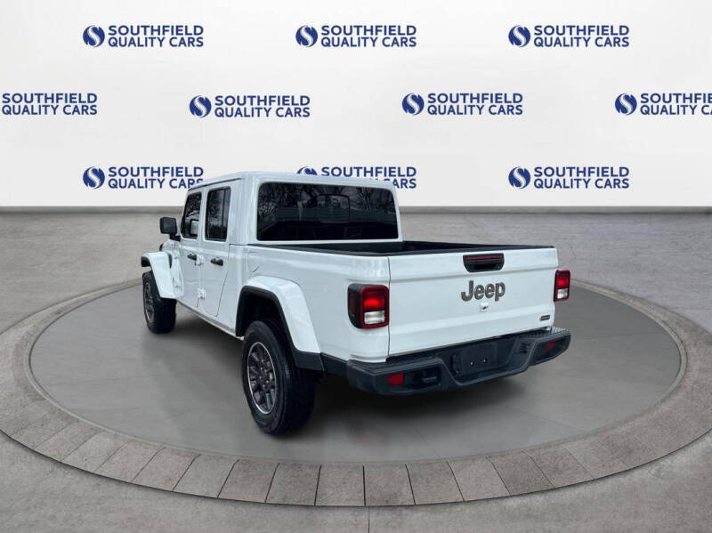 2023 Jeep Gladiator Overland