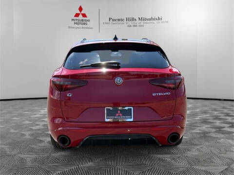 2022 Alfa Romeo Stelvio Veloce