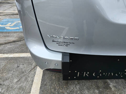 2026 Chrysler Voyager LX