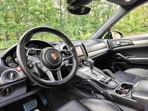 2015 Porsche Cayenne Turbo