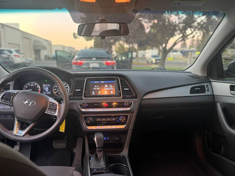 2019 Hyundai Sonata SE