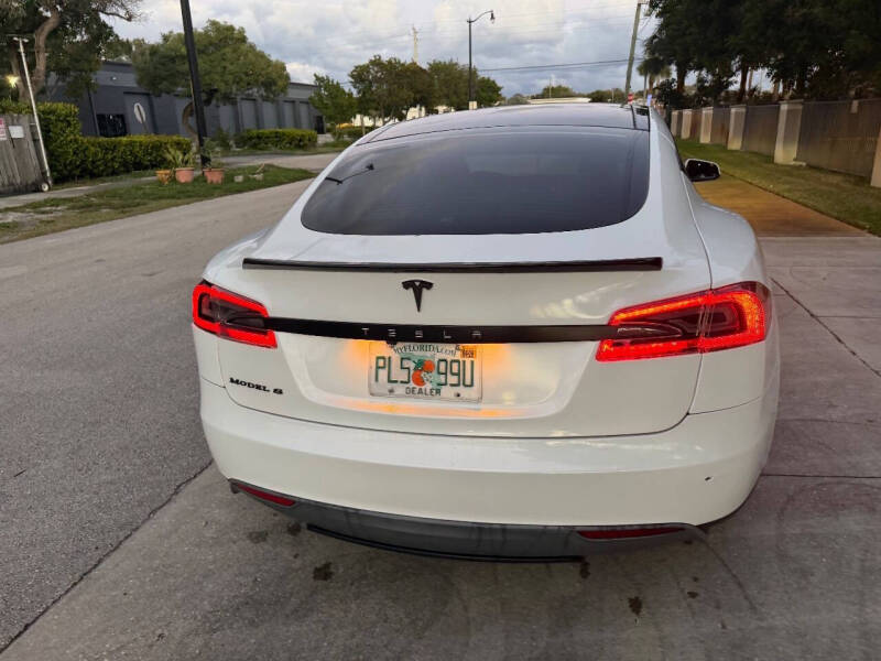 2013 Tesla Model S Performance