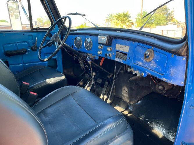 1954 International R140