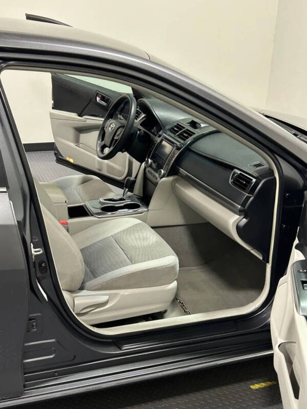 2013 Toyota Camry Hybrid